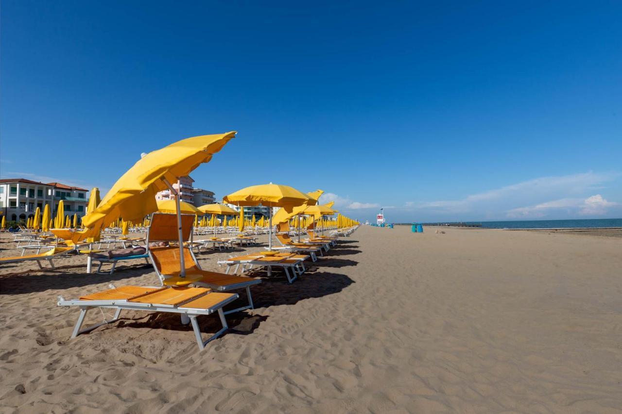 Hotel Garni San Carlo Lido di Jesolo Exteriör bild